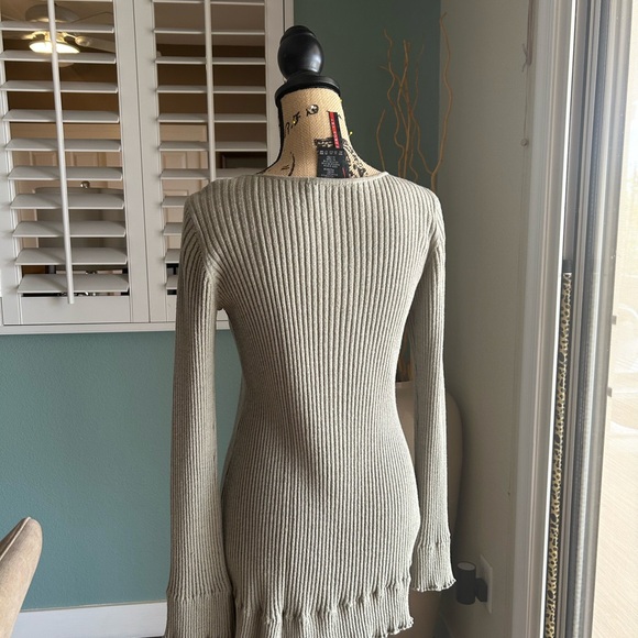 Grey Ribbed Ruffled Bell Sleeve Sweater - Picture 4 of 7